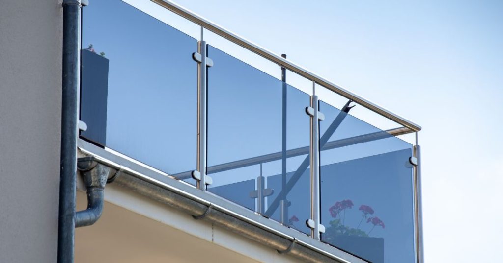 Guarda-corpo de vidro em São José dos Pinhais